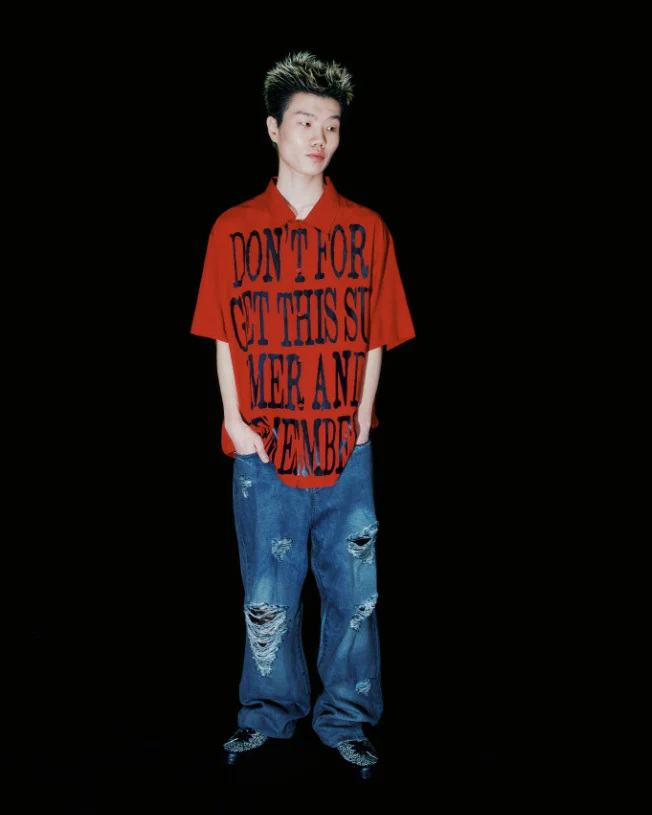 BIG TEXT HALF SHIRT - Image 4