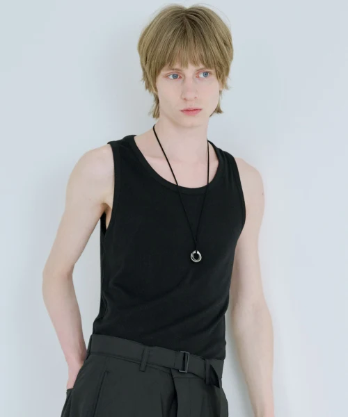 ESSENTIAL BASIC SLEEVELES