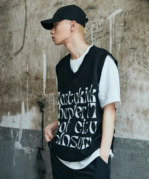 KINSUM KNIT VEST - Image 5