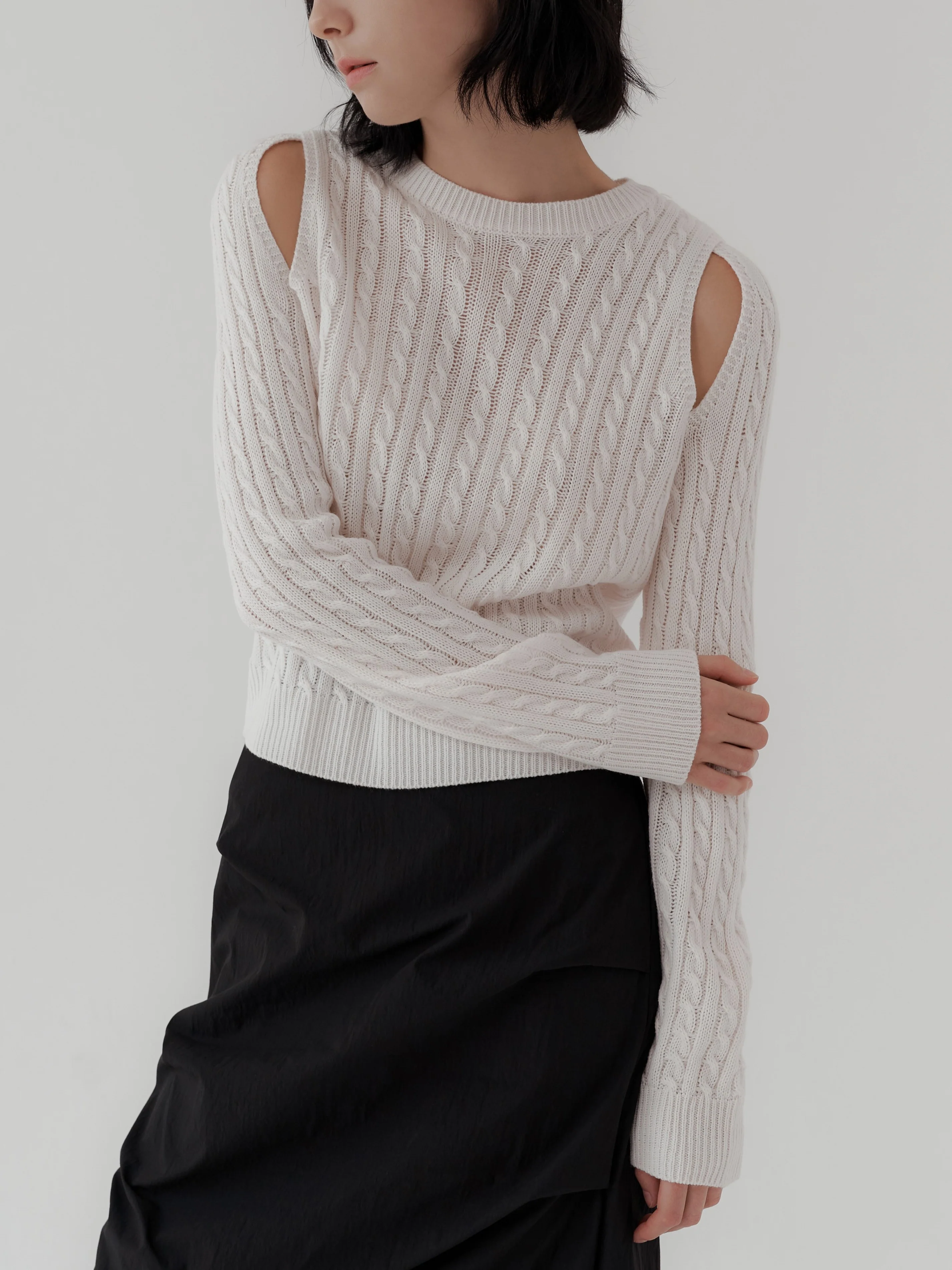 SHOULDER CUT-OUT KNIT