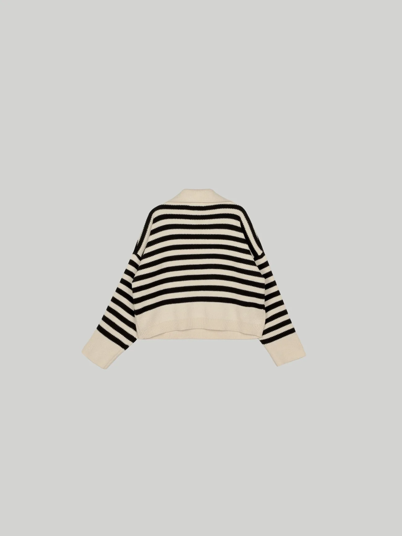 V-NECK STRIPE KNIT - Image 3